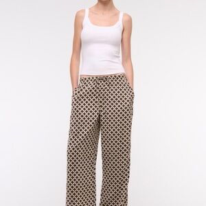 New Drapey Wide Leg Pull On Pant